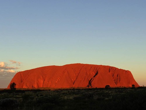 Uluru při západu slunce - Austrálie