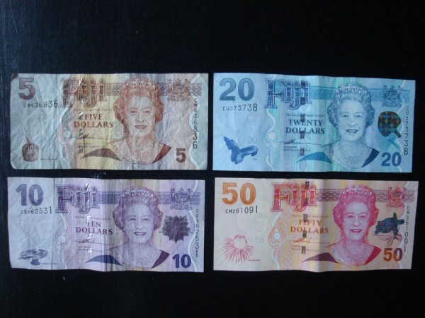 Fidžijské dolary