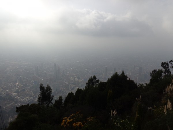 Výhled z Montserratu na Bogotu