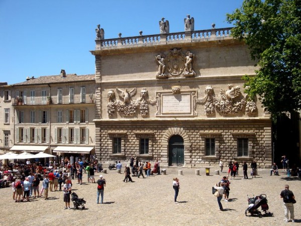 Před Papežský palácem - Avignon, Francie