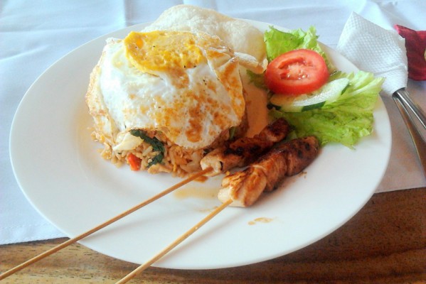 Typické jídlo - Bali, Indonésie