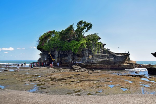 Tanah Lot, chrám, ostrůvek - Bali, Indonésie