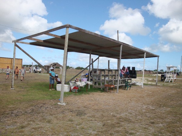 Dostihová tribuna - Barbuda, Malé Antily