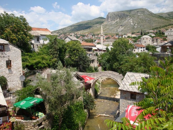 Mostar, pohled na město - Bosna a Hercegovina