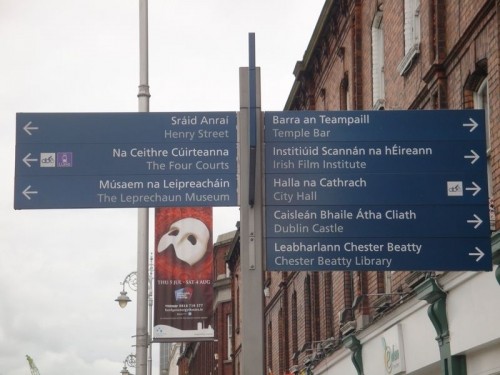 Dvojjazyčné cedule - Dublin, Irsko
