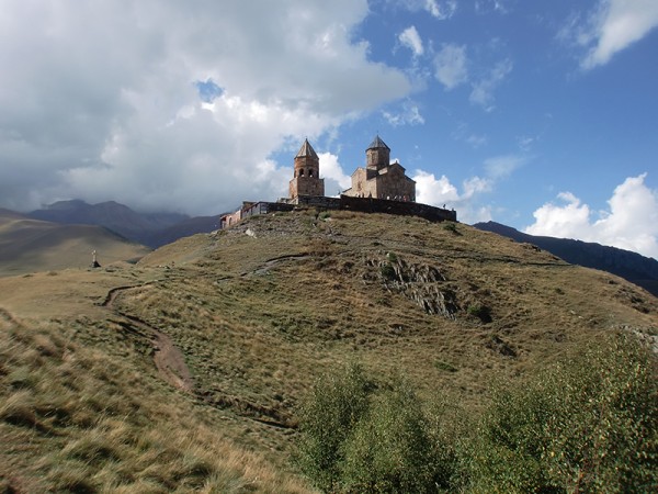 Kazbegi - Kostel Nejsvětější Trojice - Gruzie
