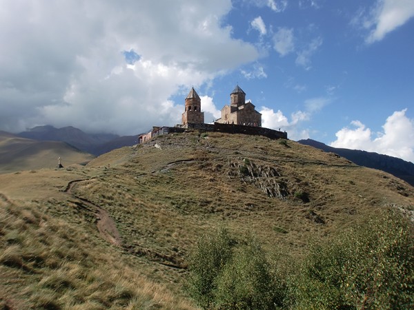 Kazbegi - Kostel Nejsvětější Trojice - Gruzie