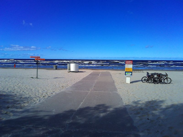 Pláž, cesta - Jūrmala, Lotyšsko