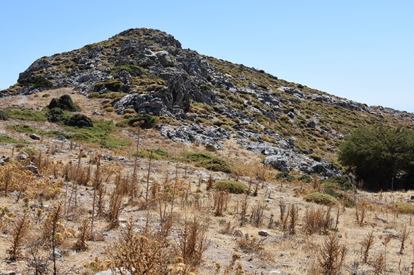 Rovinka pod vrcholem - výstup na Kerkis - Samos, Řecko