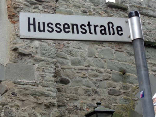 Husova ulice, ukazatel - Kostnice, Německo
