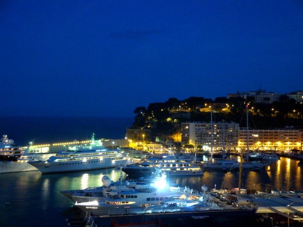 Přístav v noci - Monako