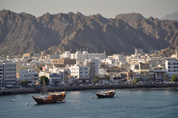 Omán - pohled na město