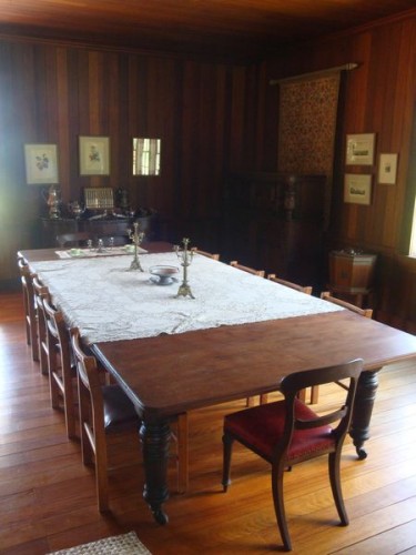 Muzeum Roberta Louise Stevensona, stůl - Samoa