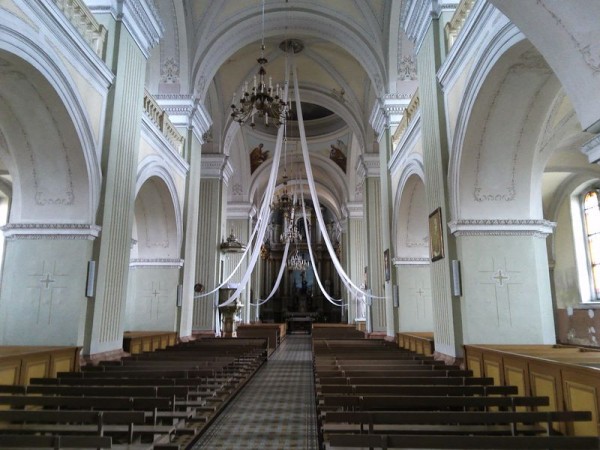 Kostel Nanebevzetí Panny Marie, interiér - Litva