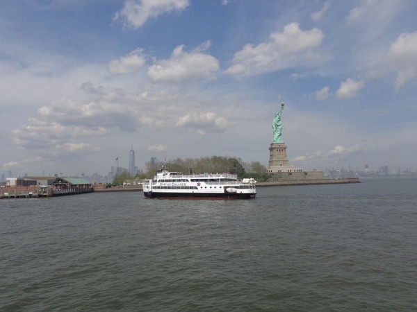 Socha Svobody, loď - New York, USA