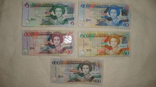 Východokaribské dolary - Svatý Kryštof a Nevis, karibské ostrovy