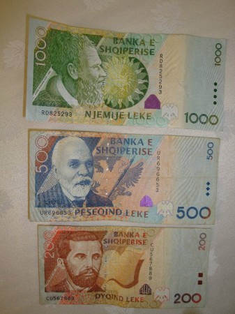 Leky - albánská měna