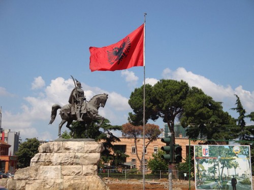 Vlajka- Albánie