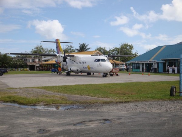 Letadlo přistává - Tuvalu, Oceánie