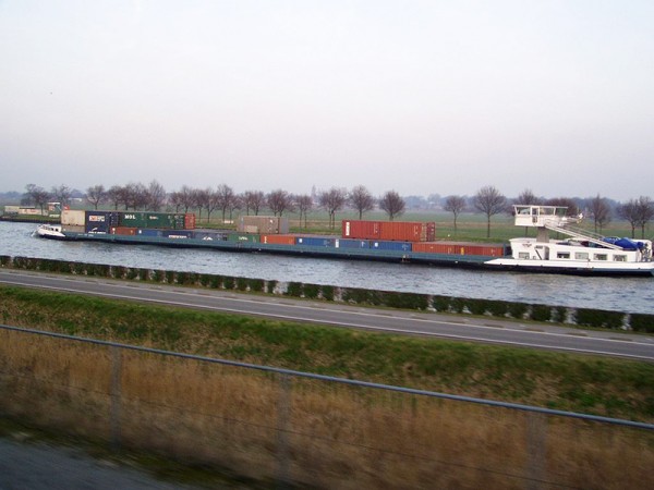 Loď v kanálu - Utrecht, Nizozemsko